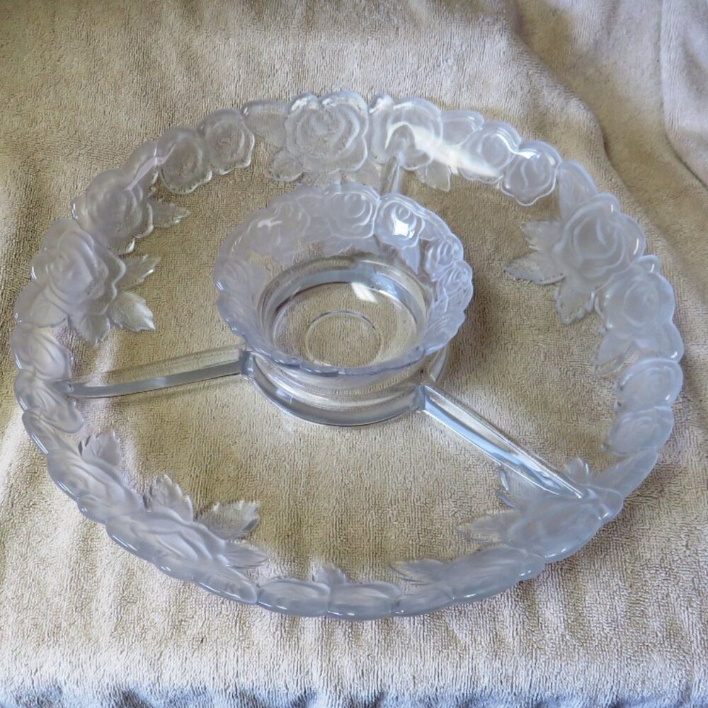 Inlaid Rose Pattern 2-Piece Chip and Dip Set